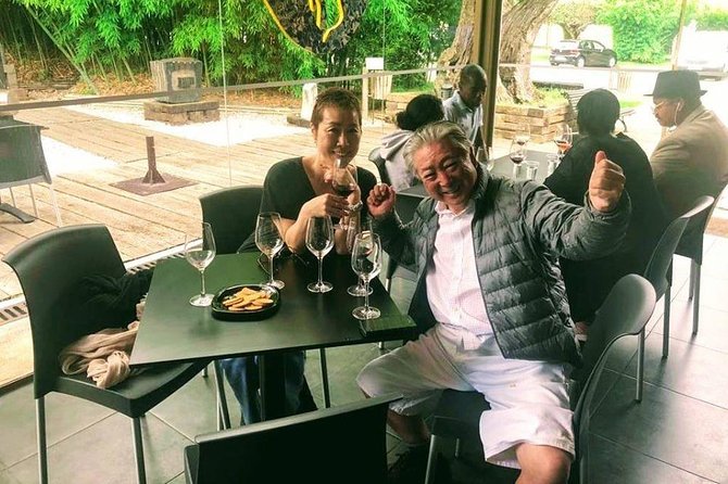 Private Lisbon Arrabida Wine Tour: Food & Wines, Mountain and Sea - Optional Sesimbra and Lisbon landmarks