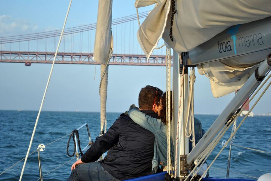 Private Romantic cruise with sparkling wine- 2-Hour- Lisbon - Should you book the Lisbon romantic cruise?