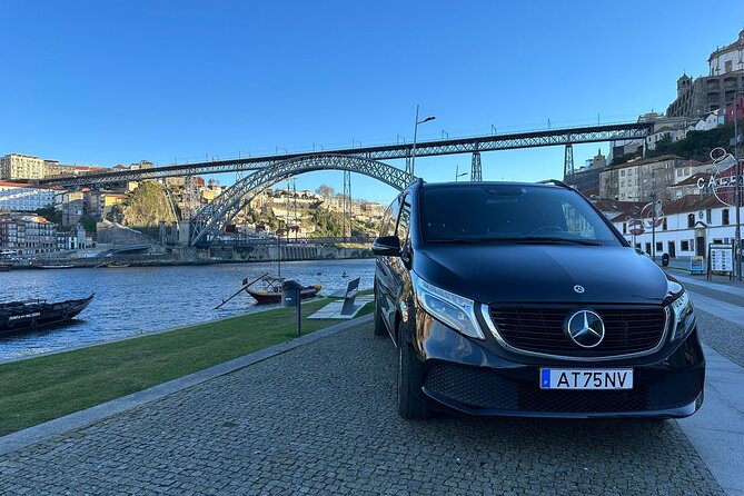 Private Taxi Transfer to/From Porto Airport - A calm first ride into Porto