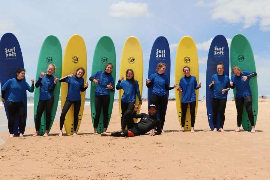 Quarteira: 2-Hour Surf Lesson at Falésia Beach - The main drawbacks to keep in mind