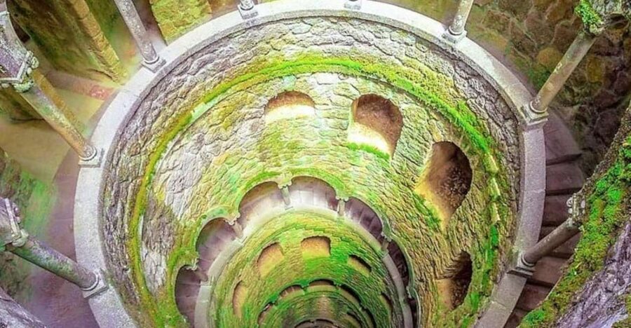 Quinta da Regaleira Skip-the-Ticket-Line Entry & Audioguide - Why Quinta da Regaleira feels unlike other Sintra sights