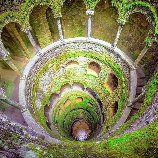 Quinta da Regaleira Skip-the-Ticket-Line Entry & Audioguide - The Initiation Well and the tunnels