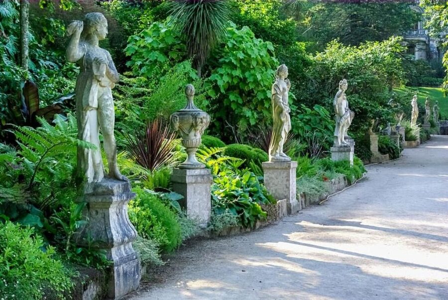 Quinta da Regaleira Skip-the-Ticket-Line Entry & Audioguide - Getting to the entrance without losing time