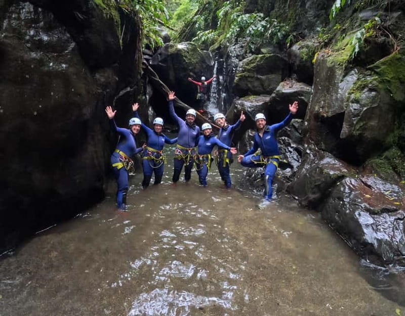 São Miguel: AdventurePark Canyoning Salto do Cabrito, Azores - The parking area and the walk to the canyon