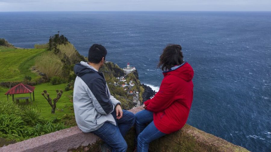 São Miguel East: Full-Day Van Tour with Lunch - Furnas explains the island from the ground up