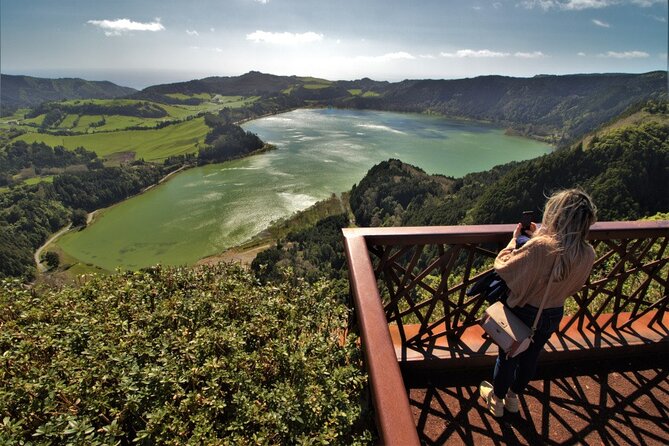 São Miguel East Van Tour with Lunch: Furnas & Nordeste - Furnas: steam, mineral water, and volcanic ground