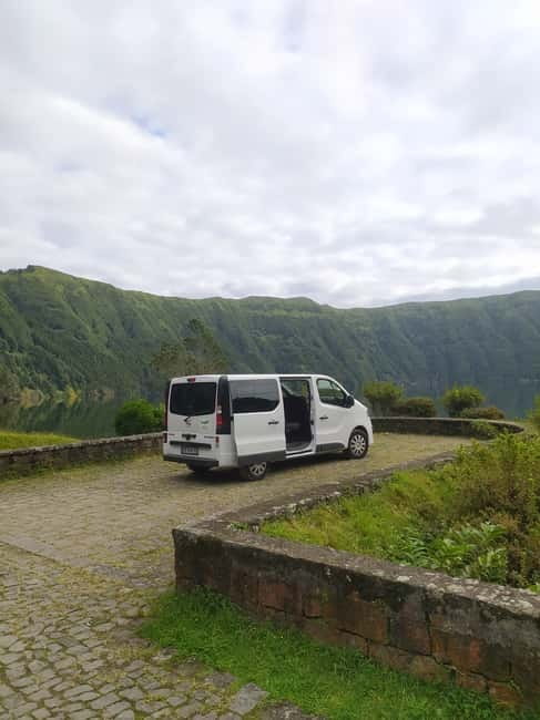São Miguel: Furnas Volcano & Tea Plantation Tour & Lunch - Pico do Ferro for the big Furnas view