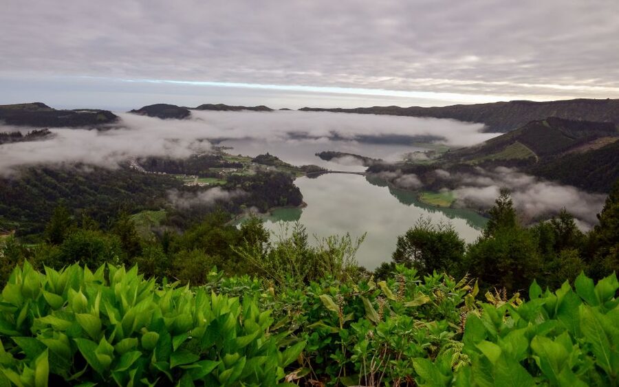 São Miguel Island: Full-Day Sete Cidades Tour - Pico do Carvão: a quick first view