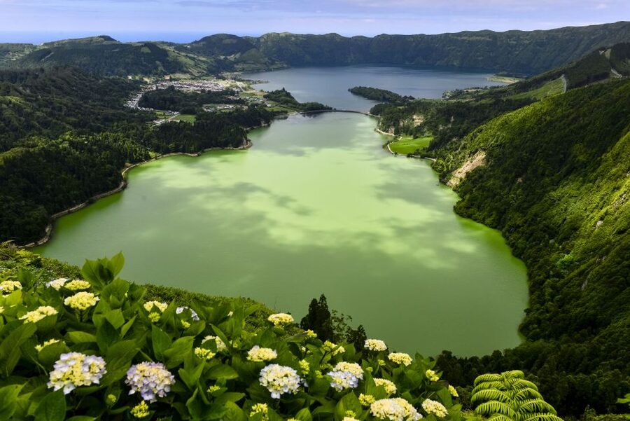 São Miguel Island: Full-Day Sete Cidades Tour - Three short stops around the crater