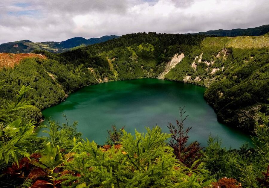 São Miguel Island: Full-Day Sete Cidades Tour - Starting early from Ponta Delgada