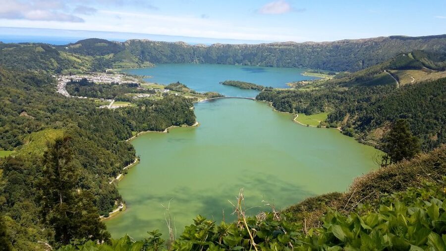 São Miguel: Sete Cidades and Lagoa do Fogo Full-Day Tour - Lagoa das Empadadas, Lagoa do Canário, and Grota do Inferno