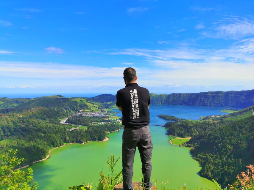 São Miguel West: Sete Cidades and Fogo Tour with Lunch - Key points at a glance