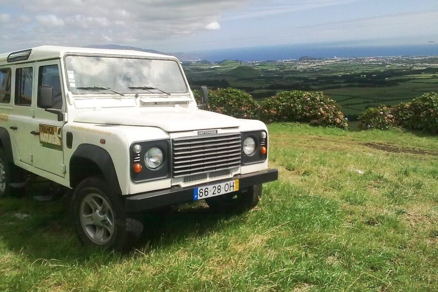 Sete Cidades Azores 4x4 Day Tour from Ponta Delgada - Empadadas and Carvão lakes