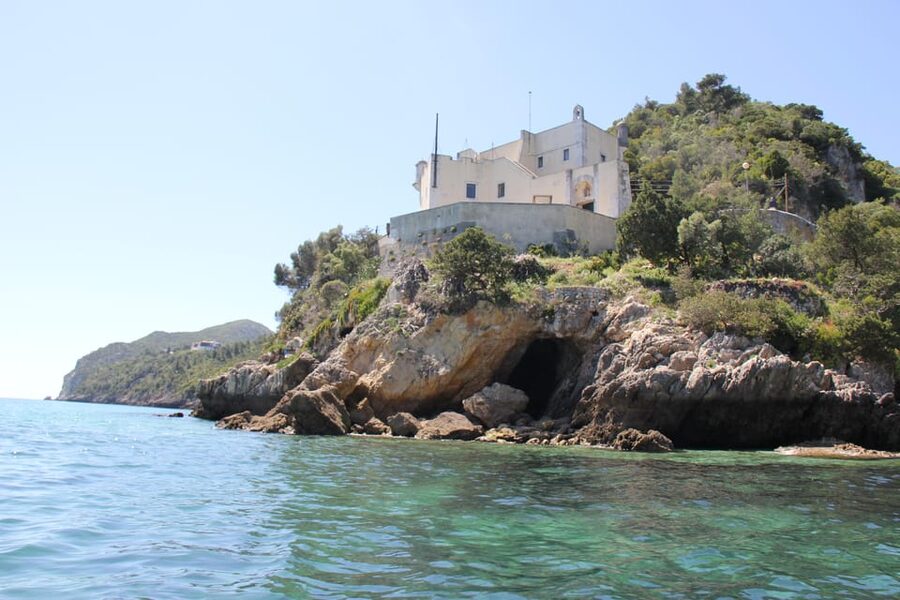 Setúbal and Tróia: Dolphin Watching and Arrábida Bays - What the two-hour timing really gives you