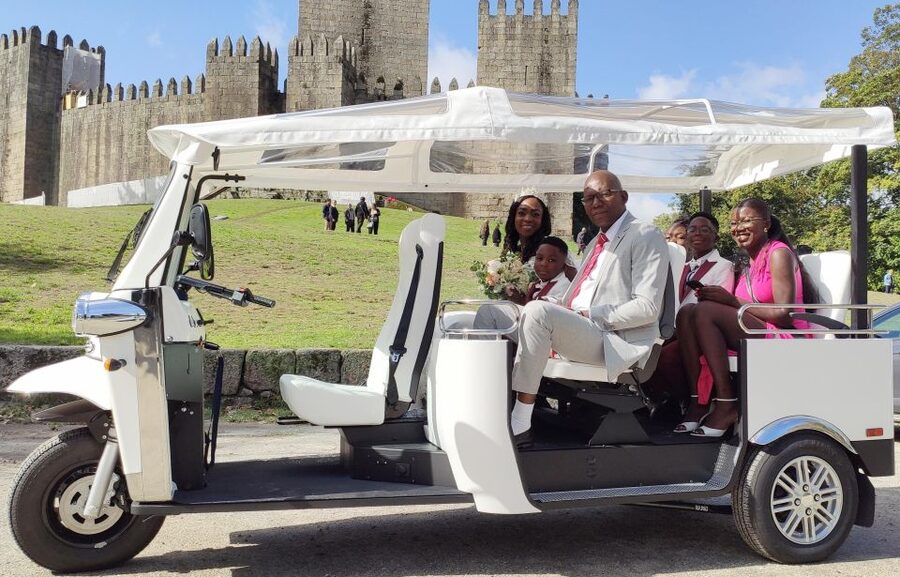 Sightseeing Tours by Electric Tuk-Tuk in Guimarães - The one-hour historic tour: a smart first look