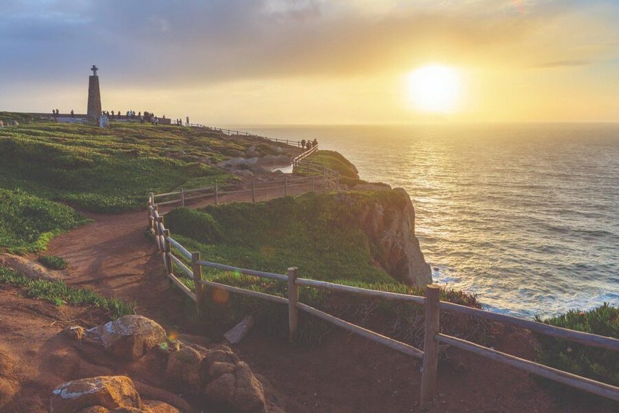 Sintra and Cascais: Full Day Tour - Guide quality and group size