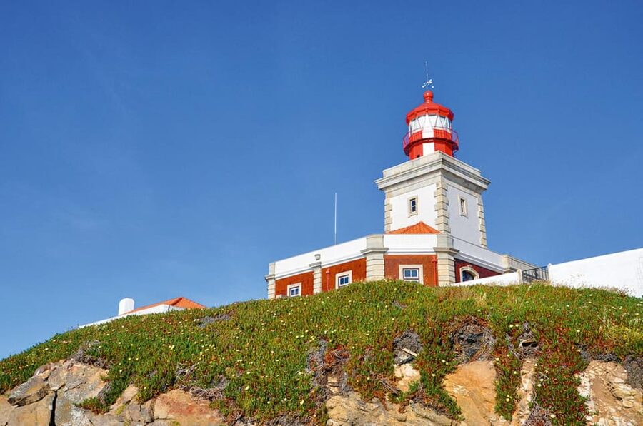 Sintra: Full-Day Deluxe Tour with Pena Palace ticket - Pena Palace: the main event