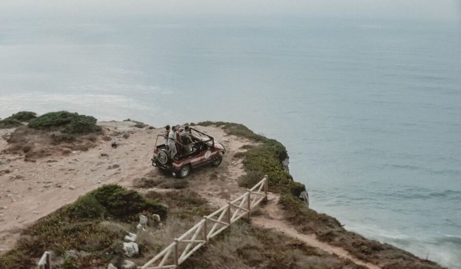 Sintra: Historical Jeep Tour - Quinta da Regaleira and the Initiation Well