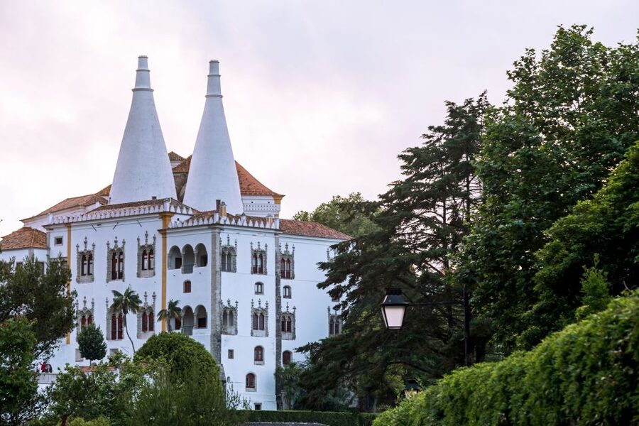 Sintra: National Palace and Gardens Skip-the-Line Ticket - The royal rooms and courtyards