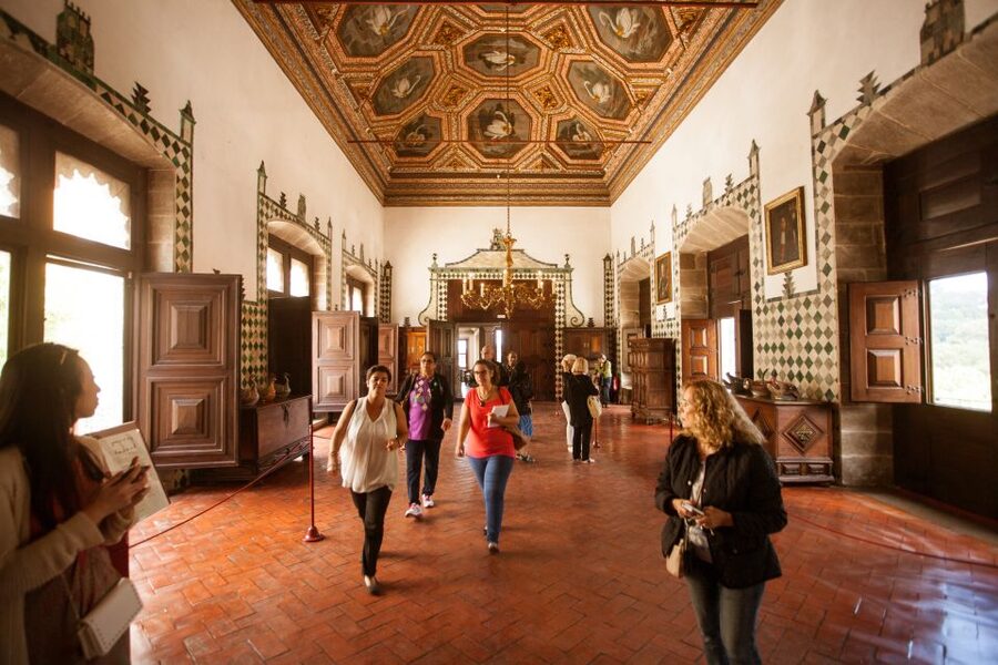 Sintra: National Palace and Gardens Skip-the-Line Ticket - Crowds, timing, and comfort