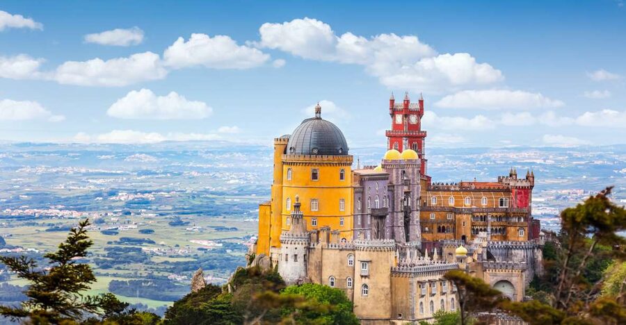 Sintra: Pena Palace and Park Entrance Ticket - The route from the park entrance to the palace
