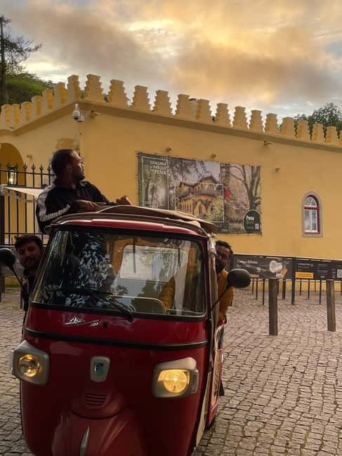 Sintra: Pena Palace and Park Entry Ticket with Tuk Tuk Ride - A quick tuk-tuk ride through Sintra