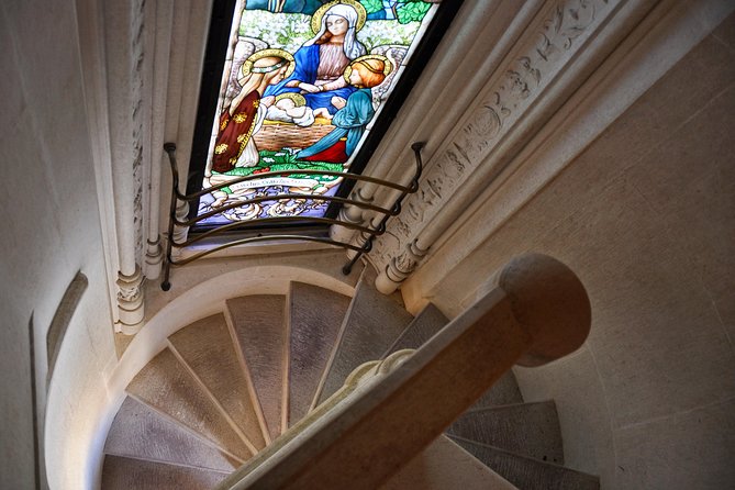 Sintra, Pena, Regaleira, Cabo da Roca & Cascais from Lisbon - Guides make the difference