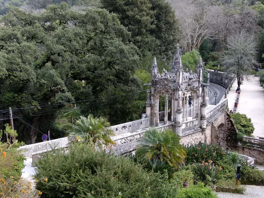 Sintra: Quinta da Regaleira E-Ticket and Audio Guide - Start with the palace, then let the grounds take over