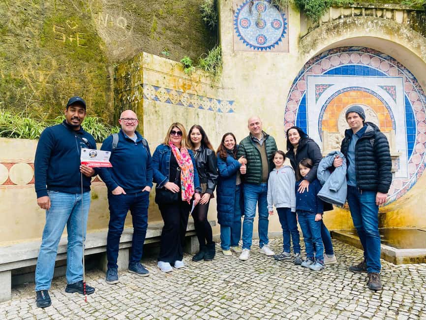 Sintra: Quinta da Regaleira Entry Tickets with Host - Walking to the entrance and dealing with the queue