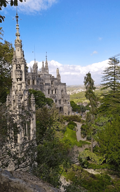 Sintra: Quinta da Regaleira Entry Tickets with Host - Meeting the host near Sintra’s fountain
