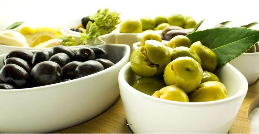 Tavira: Olive Factory Tour and Tasting - Meeting Andrea and the family behind the factory