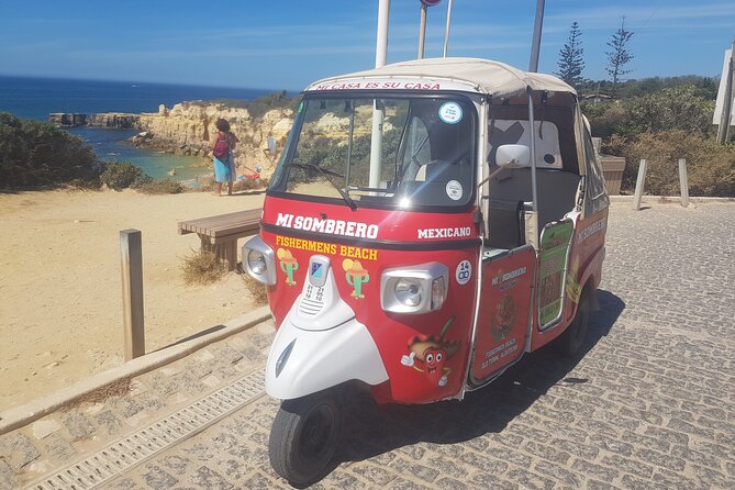 TOURS CARLOS SMILE TUK TUK - coast, country side or mix - Praia dos Arrifes and the photo-stop strategy