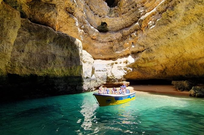 Traditional Tour - Benagil Cave - Who should choose this Benagil boat tour?
