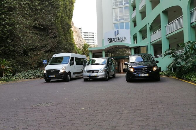 Transfer Privado e Confiável: Aeroporto → Funchal (ou vice-versa) - The important rule: the driver waits up to 60 minutes