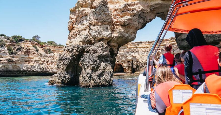Vilamoura: Benagil Cave Boat Tour with Entry - Vilamoura Marina to the Algarve coast