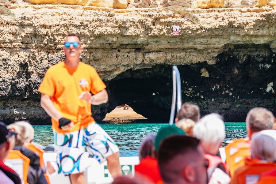Vilamoura: Benagil Cave Boat Tour with Entry - Entering Benagil Cave by boat