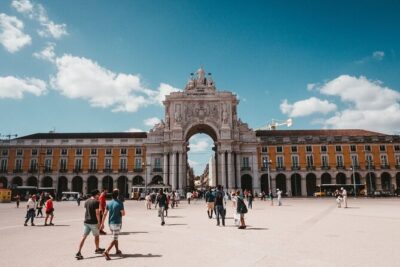 Welcome Lisbon Tour with Local Guide in Private Eco Tuk Tuk