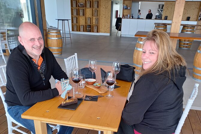 Wine Lovers: Winery Tour w/ Tasting & Tapas (Albufeira/Vilamoura) - Four wines with cheese and charcuterie